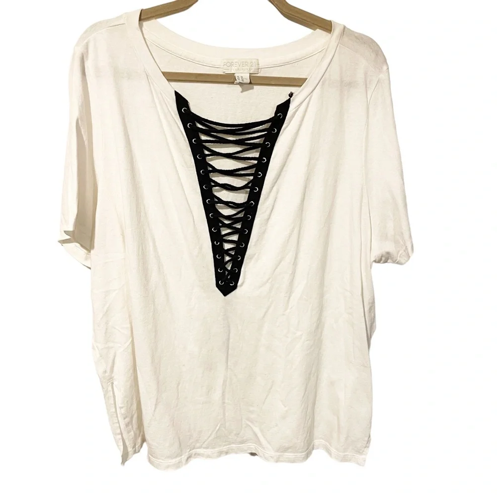 Forever 21 Plus Size 3X White Black Lace‎ Up Short Sleeve Tshirt